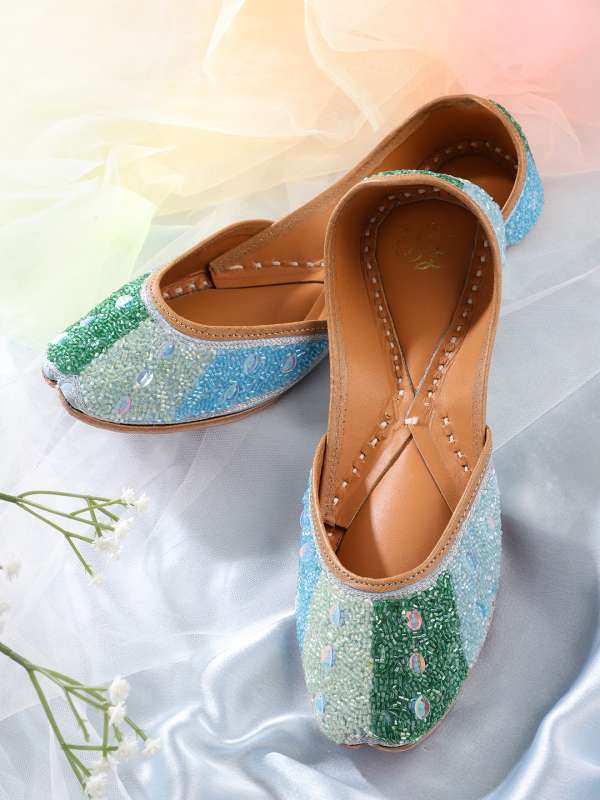 Beaded flats 2025