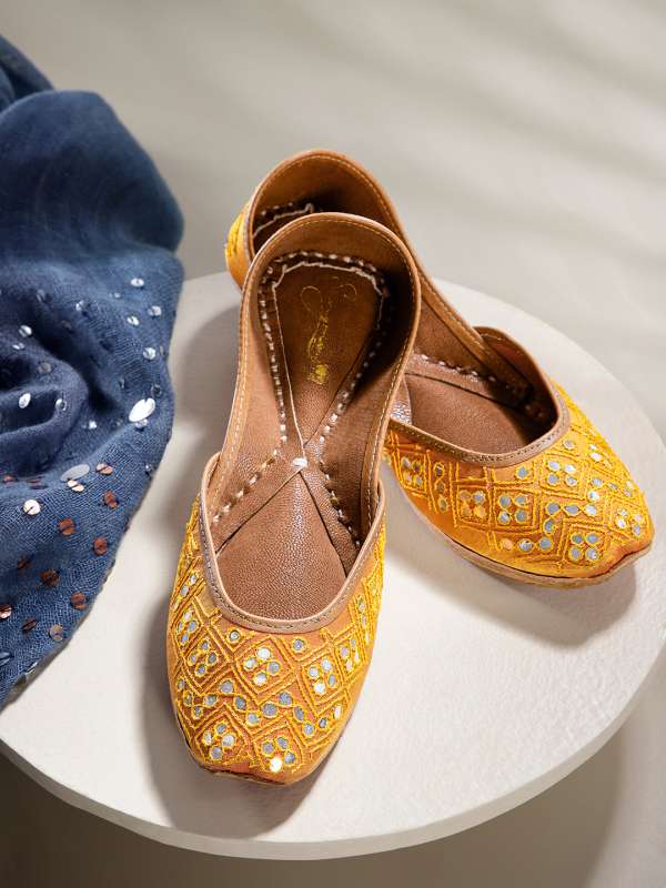 Ladies mustard flat shoes store