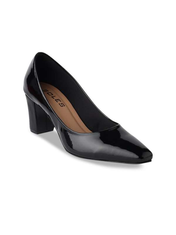 Womens black shoes discount with white soles