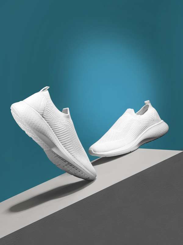 Hrx white sneakers jabong hotsell