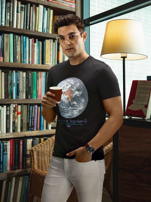Levis kolkata deals t shirt