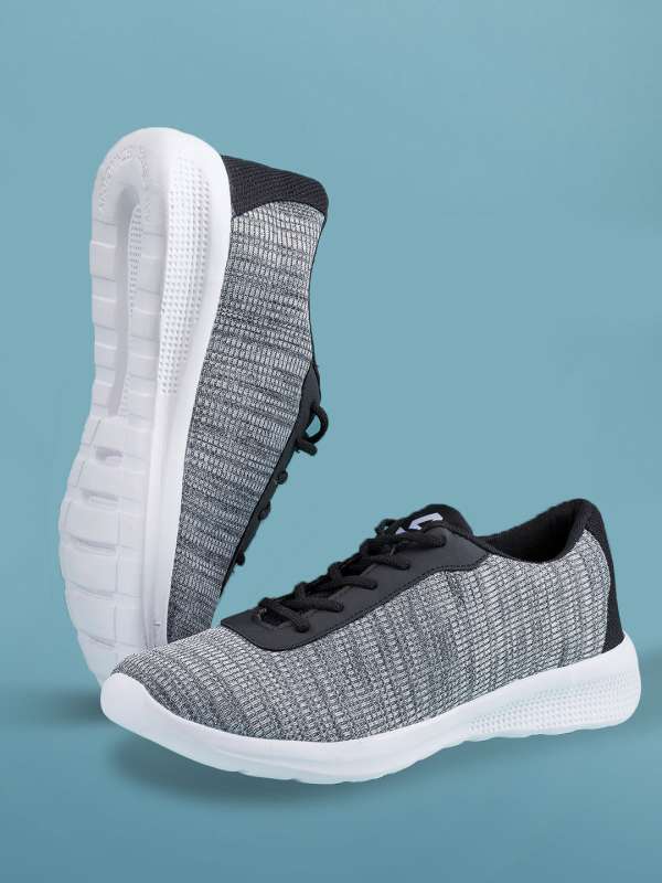 Best sneakers outlet under 500