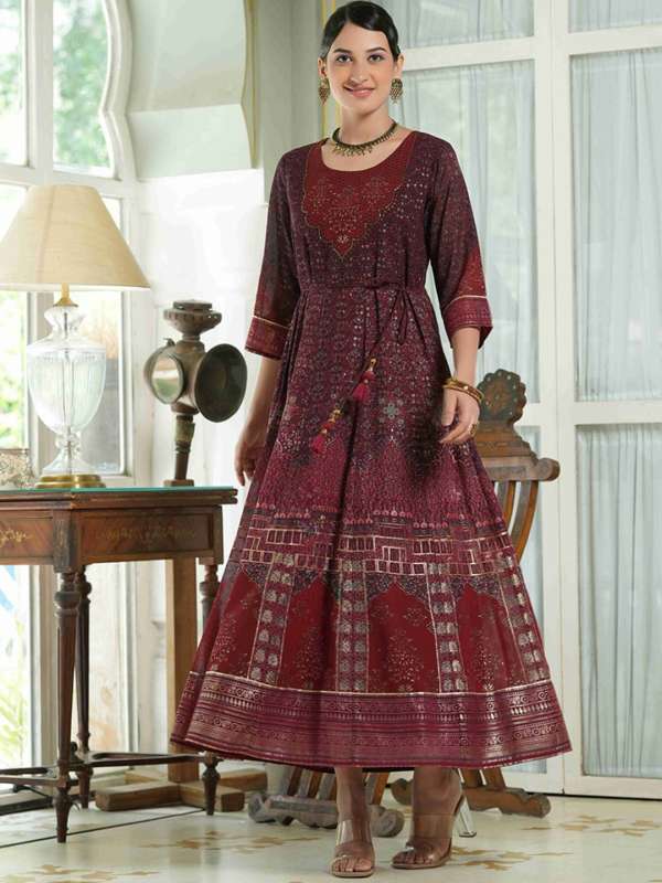 Traditional Dresses Shop for Trendy Indian Traditional Dress