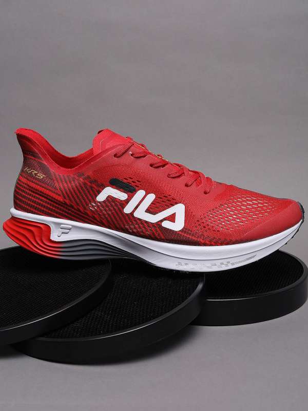 Fila red sale colour shoes