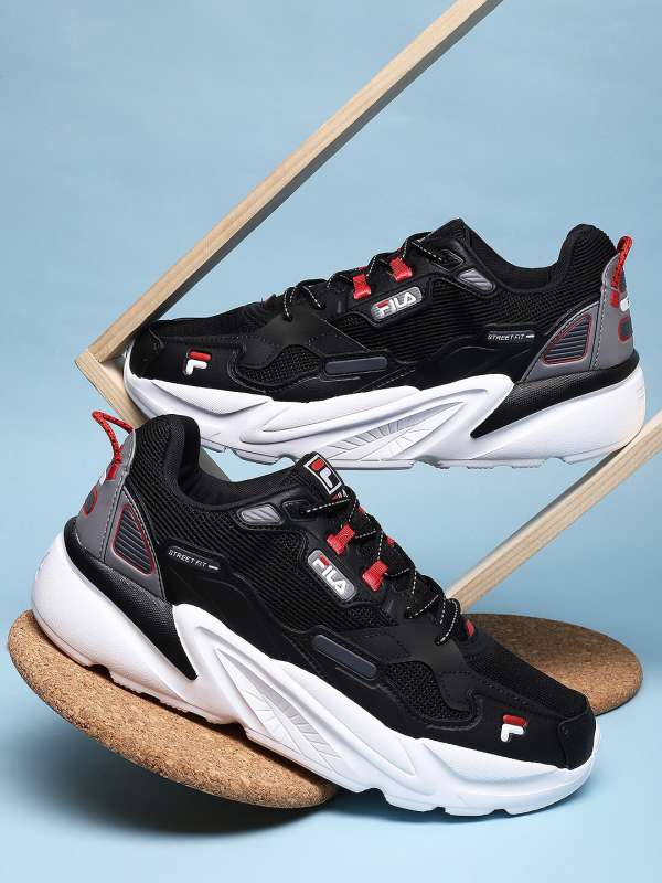 Fila sneakers clearance myntra