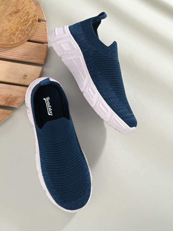 Fastrack shoes below clearance 500