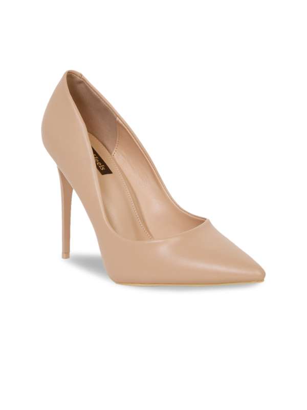 Flat stilettos deals