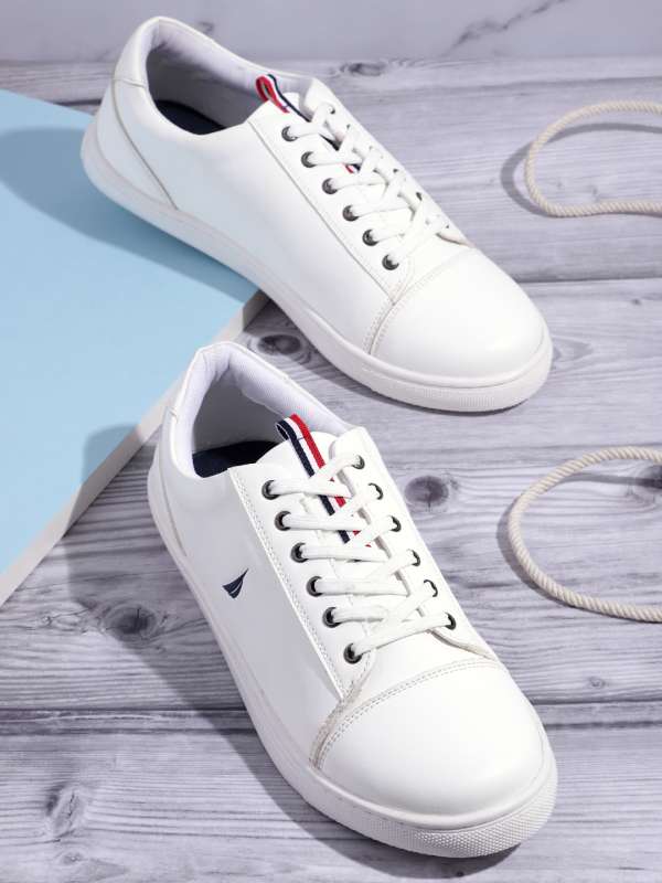 Nautica hotsell sneakers white
