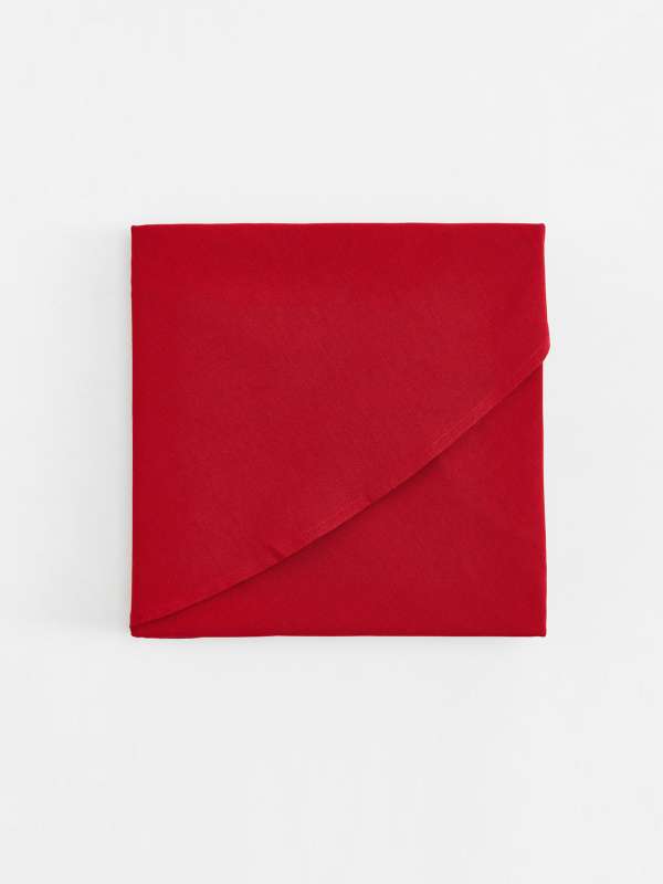 H and store m table runner