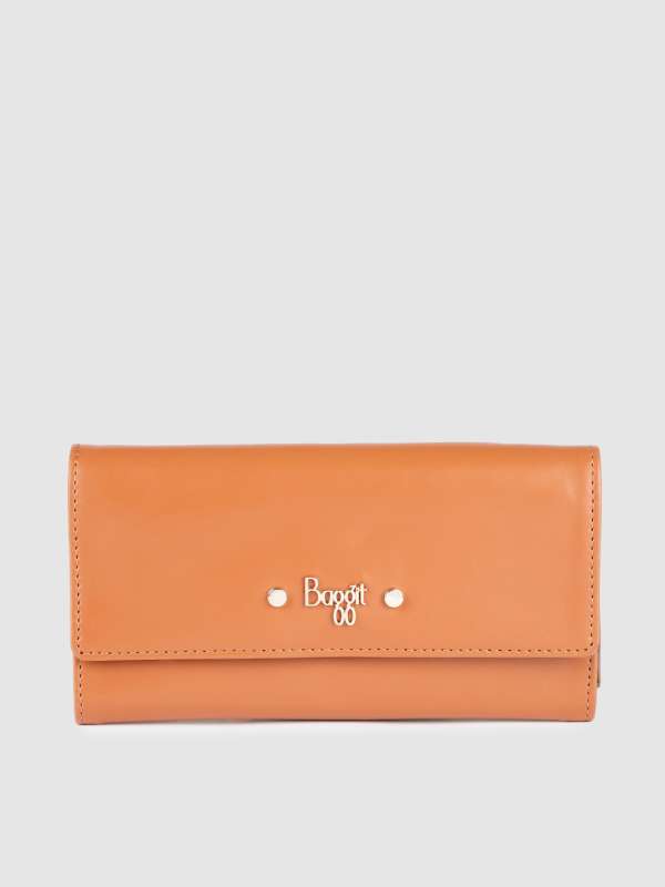 Baggit 3 fold wallets new arrivals