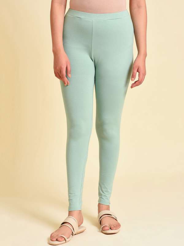 W leggings online top