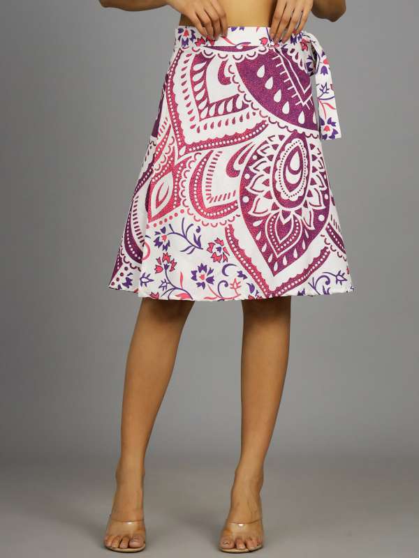 Knee length skirts best sale myntra