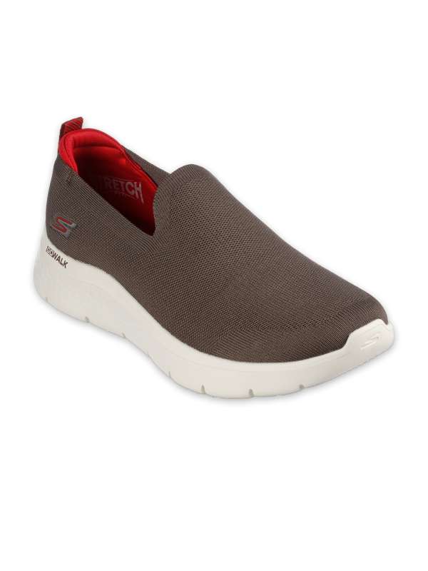 Myntra skechers outlet
