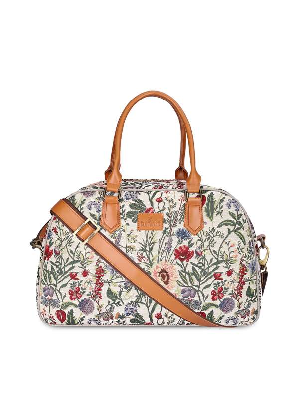 Off shop white duffle