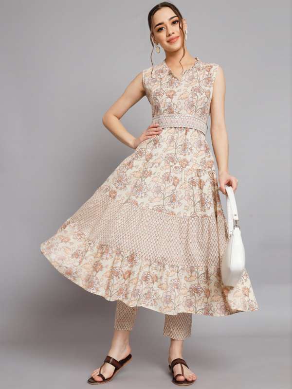 Bunai dress outlet
