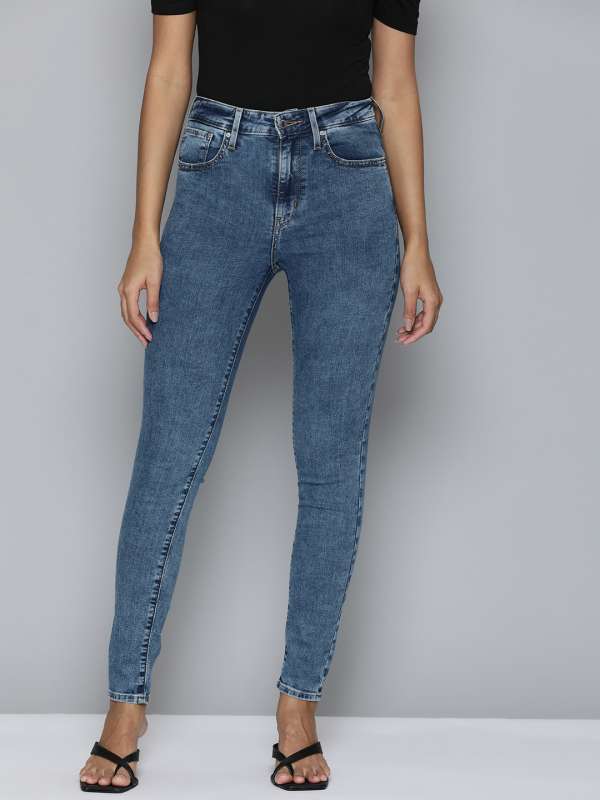 What is a size 26 in levis womens jeans top