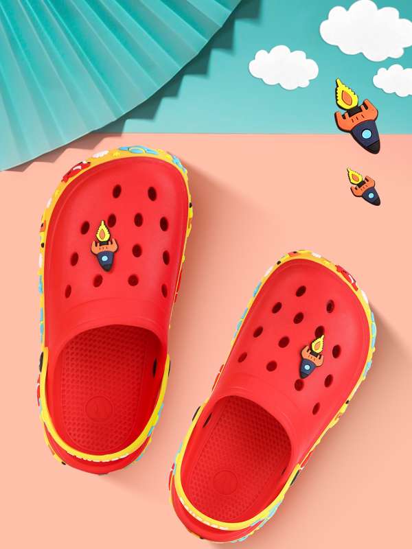 Red best sale sandals online