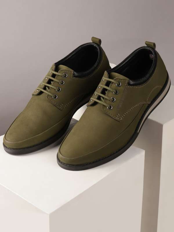 Lee chief shoes sales
