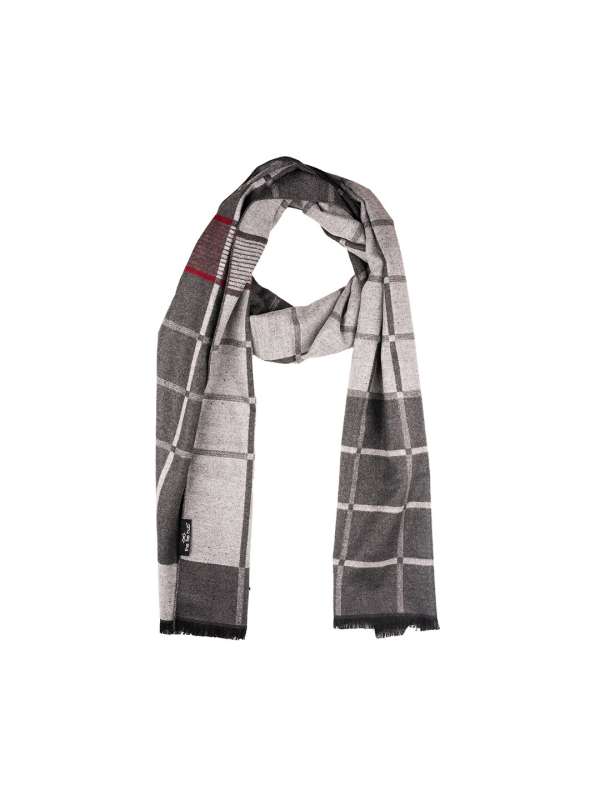 Woolen hot sale stole myntra
