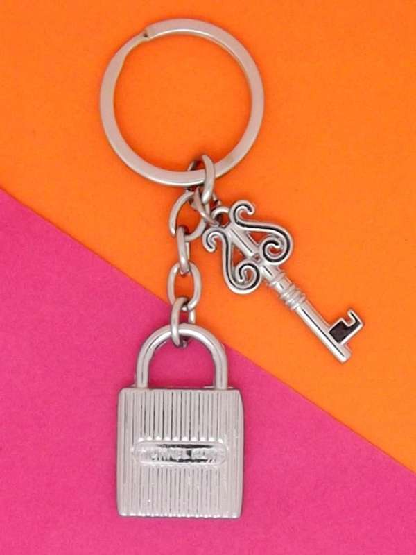 Key Chain Buy Key Chains Online at Best Price Myntra