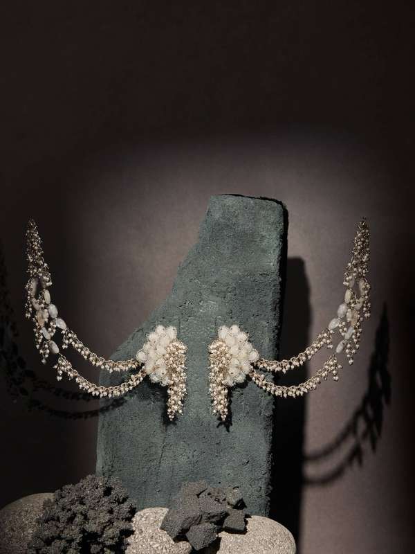 Pantaloons earrings discount