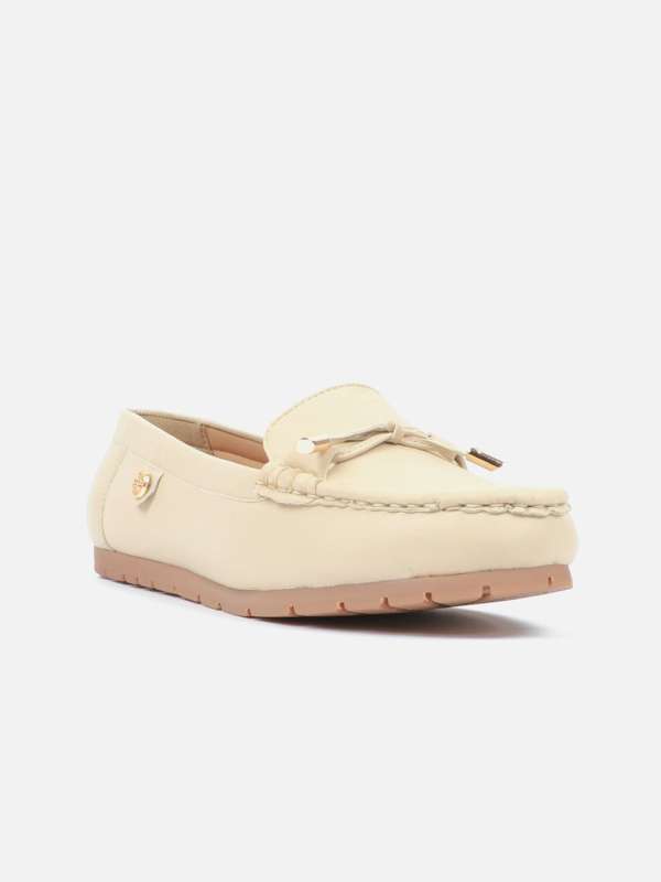 Carlton london hotsell shoes myntra