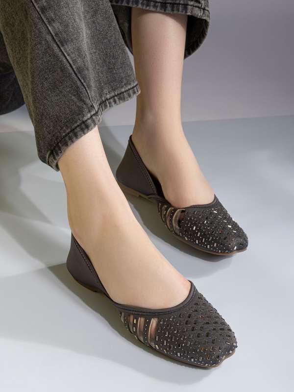 Simple ladies juti cheap