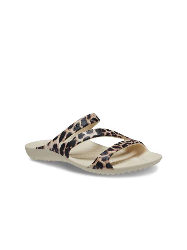 Womens printed crocs discount