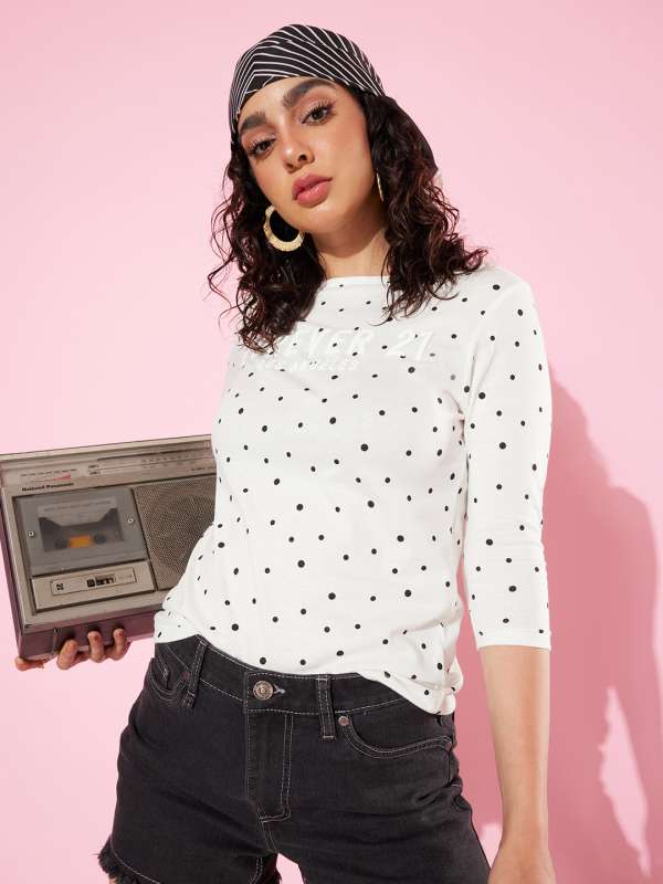 White polka dot t shirt hot sale