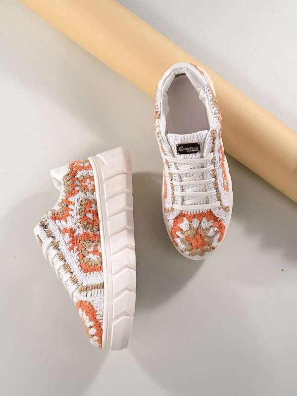 Women's trendy sale shoes online