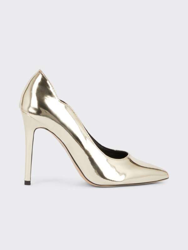 Golden stilettos online india hotsell