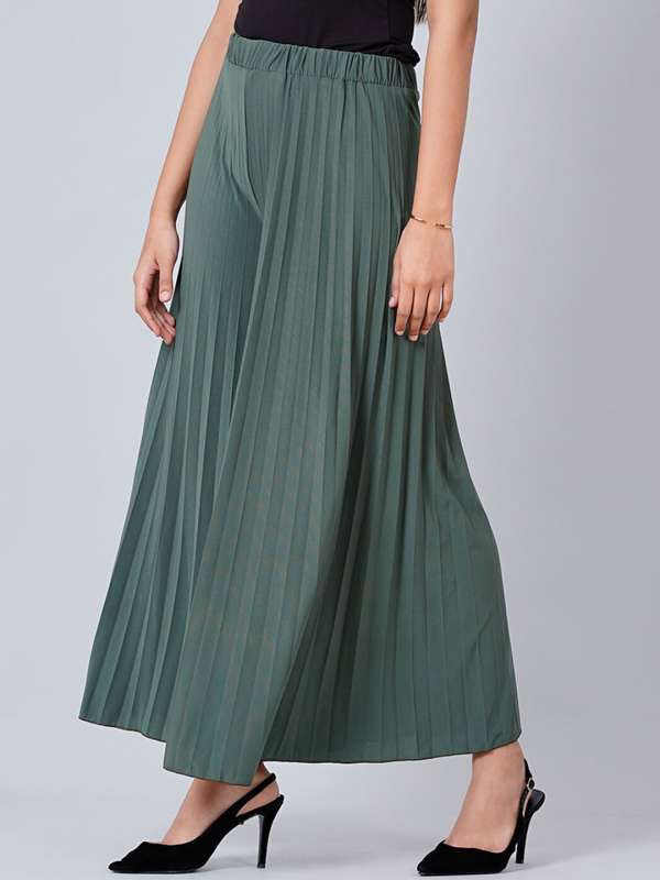 Shop Pleated Palazzo Pants for Women from latest collection at Forever 21   602504
