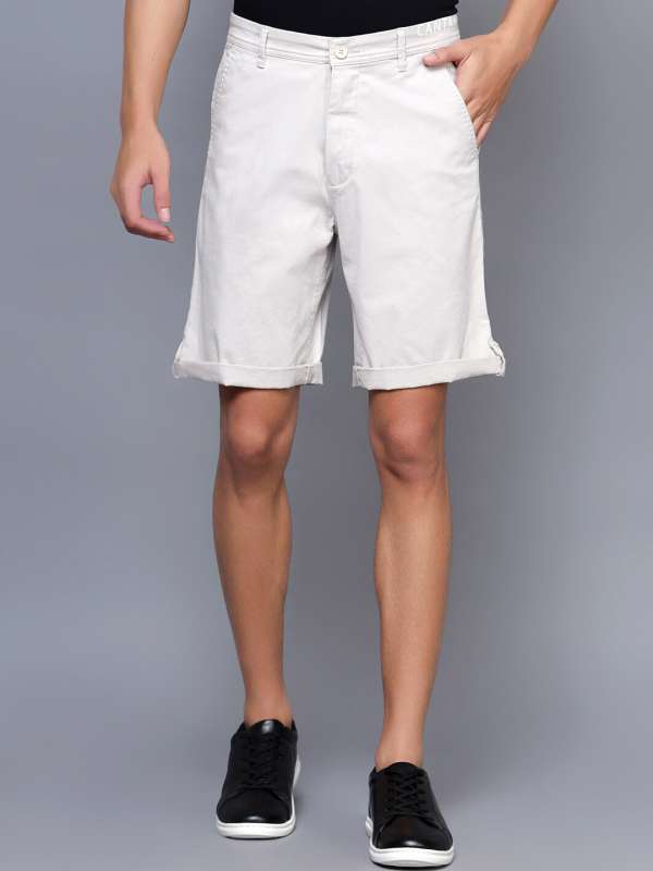 Mens chino shorts white store