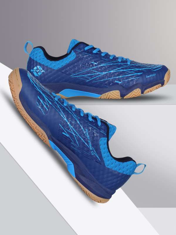 Vyjayanthi badminton hotsell shoes