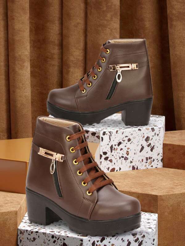 Sneaker villa boots sales