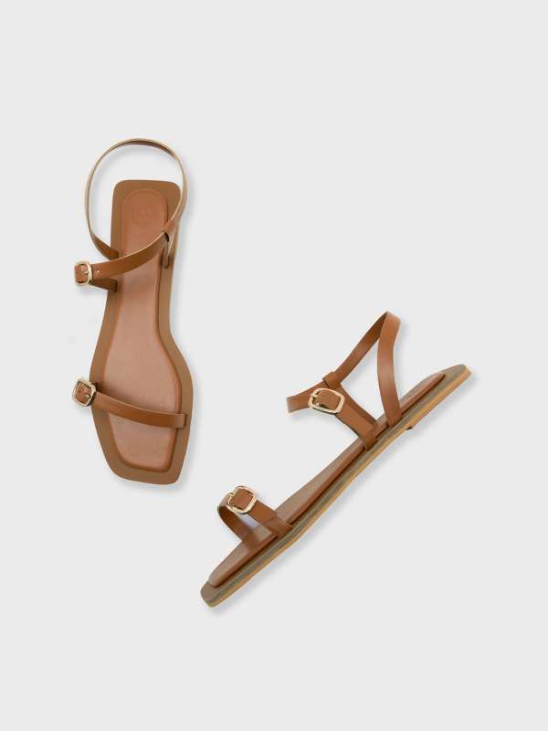 20 dresses on sale flats