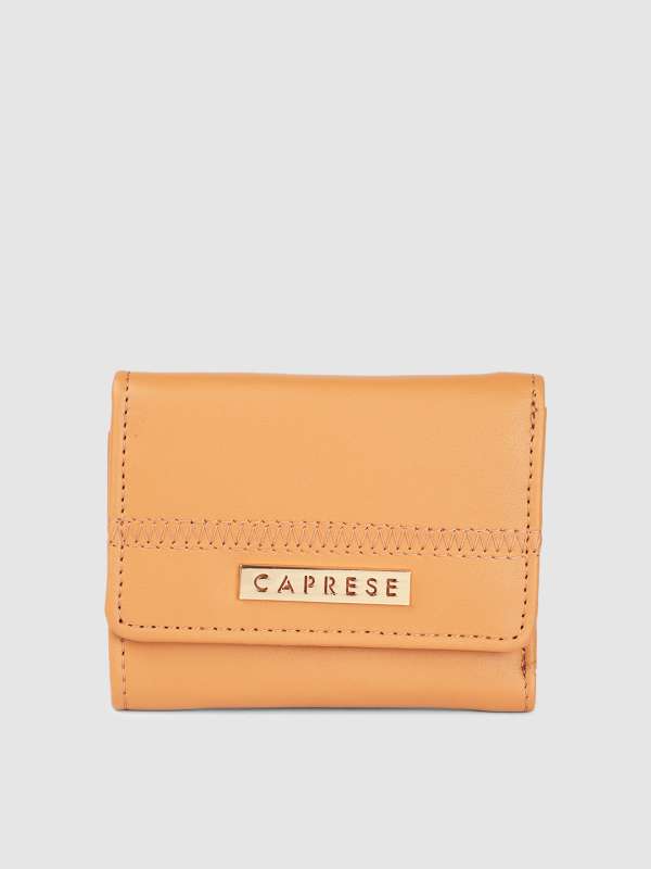Caprese on sale small wallets