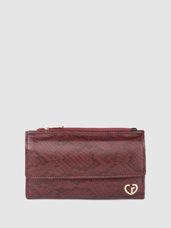 Caprese Shop Stylish Handbags Accessories Online Myntra