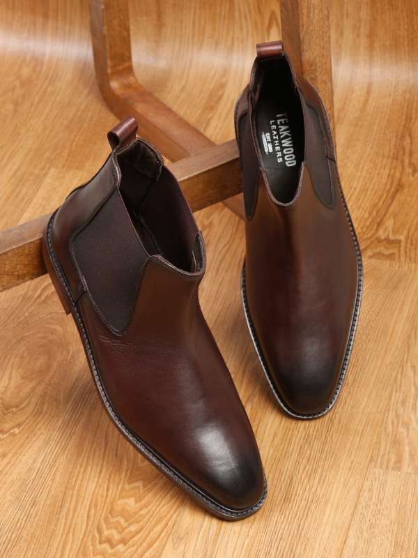 Myntra chelsea boots online