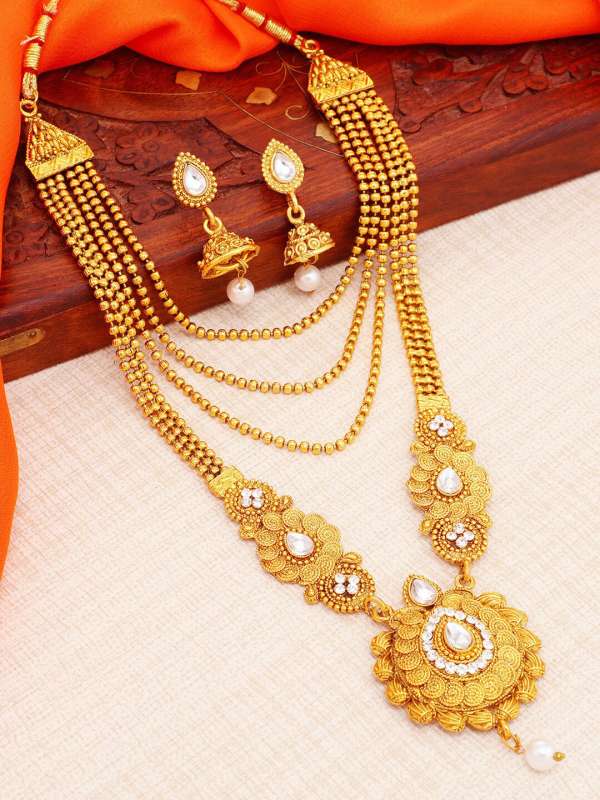 Jewellery set below clearance 300