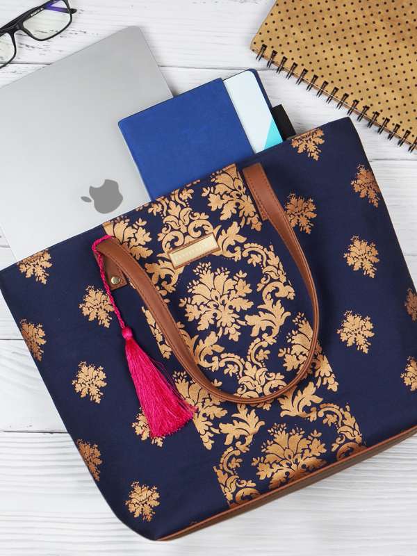 Kanvas best sale katha bags