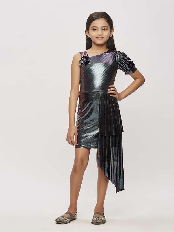 Tiny girl brand frocks online