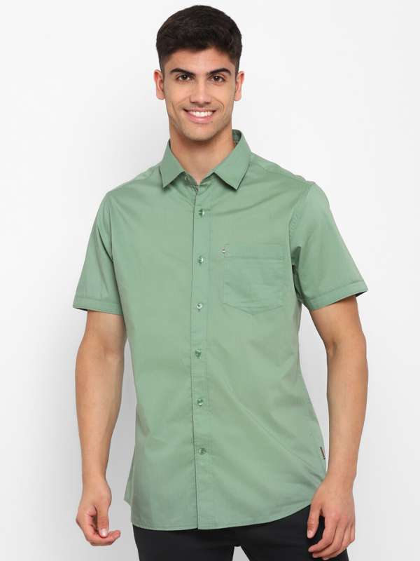 Buy HIGHLANDER Men Beige Slim Fit Solid Casual Short Sleeve Shirt - Shirts  for Men 6159977