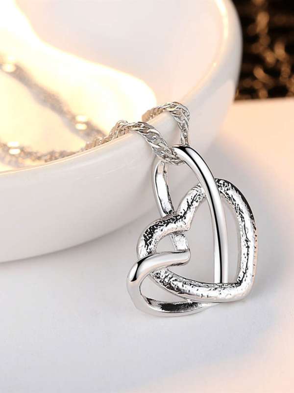 Heart pendants outlet for women
