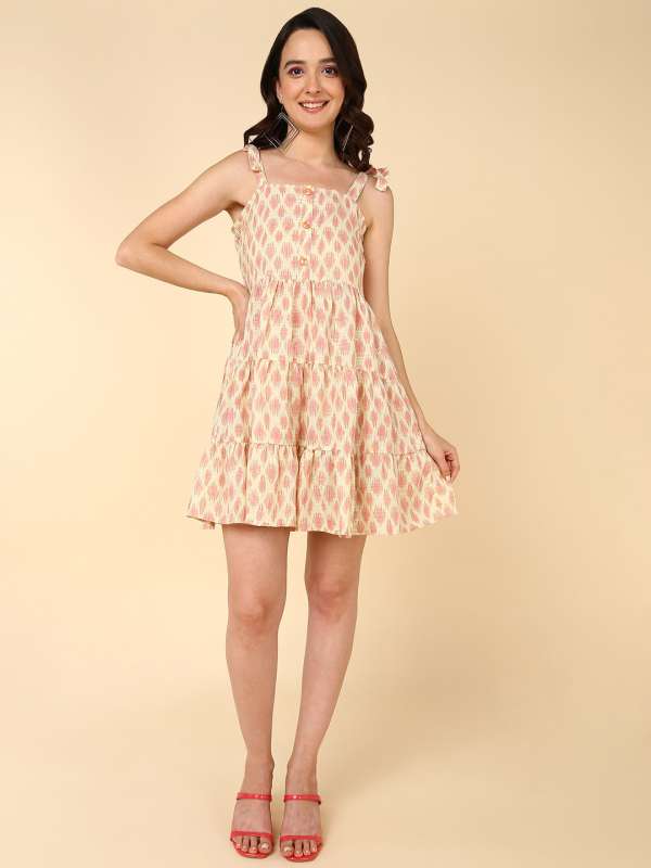 Mast frock shop