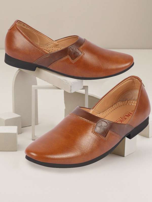 Mens mojaris online hot sale