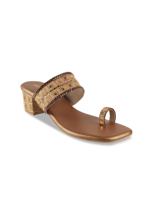 Metro Ethnic Footwear Buy Metro Ethnic Footwear online in India