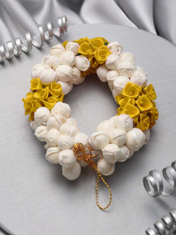 Navjai Hair Clutcher Claw Clips Hair Styling Hair Accessories Artificial  Lovely Fabric White Flower  Beads Clutcher For Women  Girls  Amazonin  Beauty