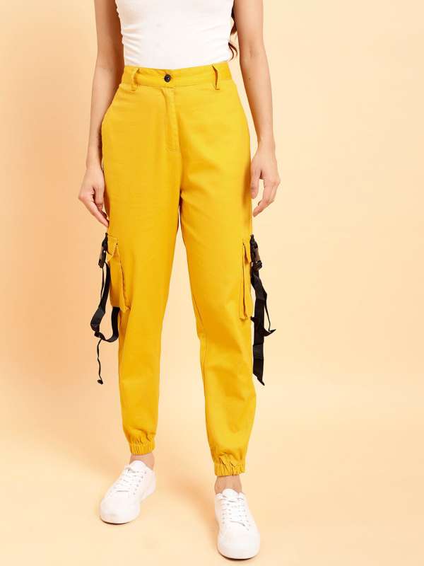 Aggregate more than 82 yellow cargo pants womens - in.eteachers