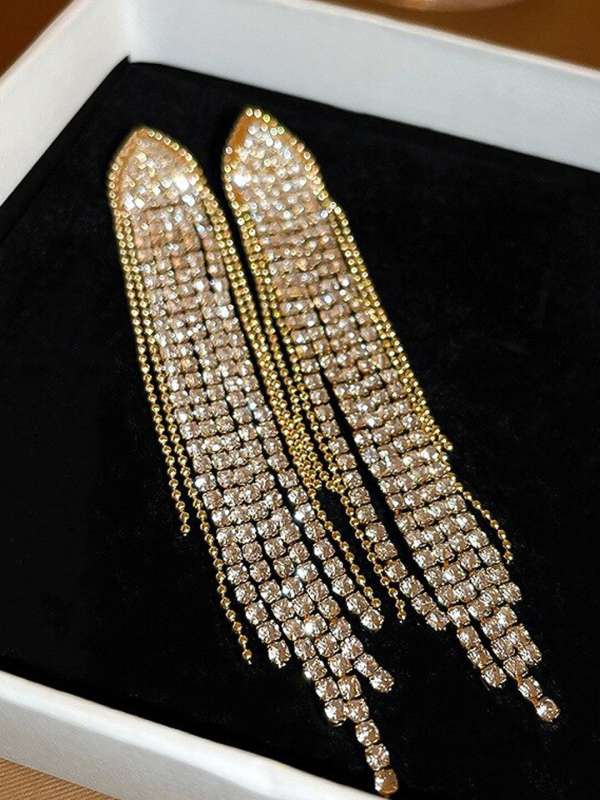 Tassel store earrings myntra